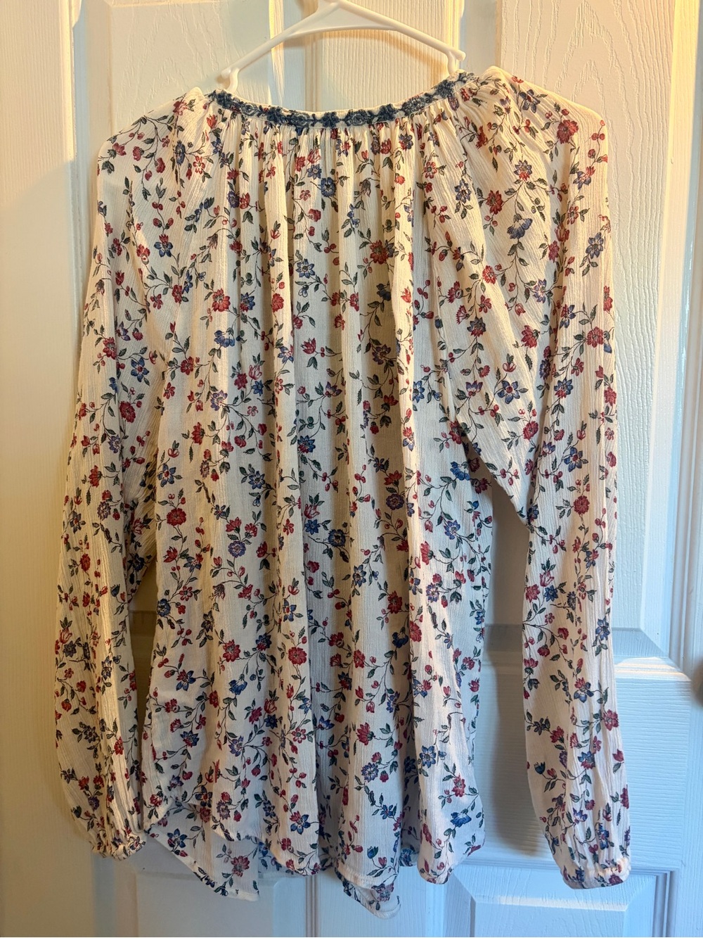 Chaps Cream Floral Peasant Blouse with Blue Trim - Picture 5 of 7